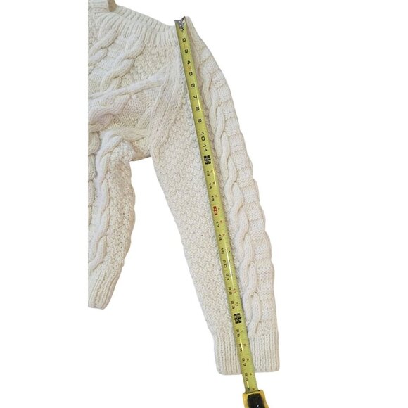 Handmade White Cable Knit Sweater Warm Cozy Design Raglan Sleeves Classic Style - Picture 6 of 7